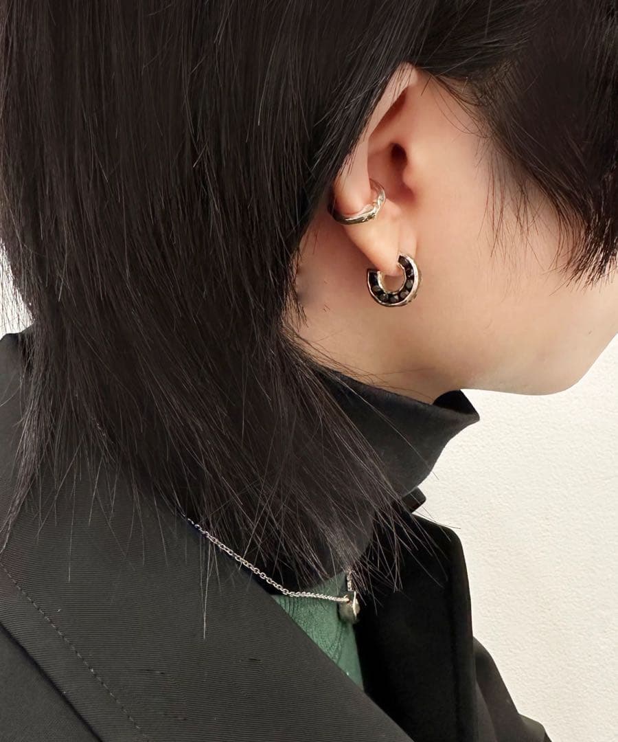 e.m. ブラックジルコニアピアス片耳(カスタム)