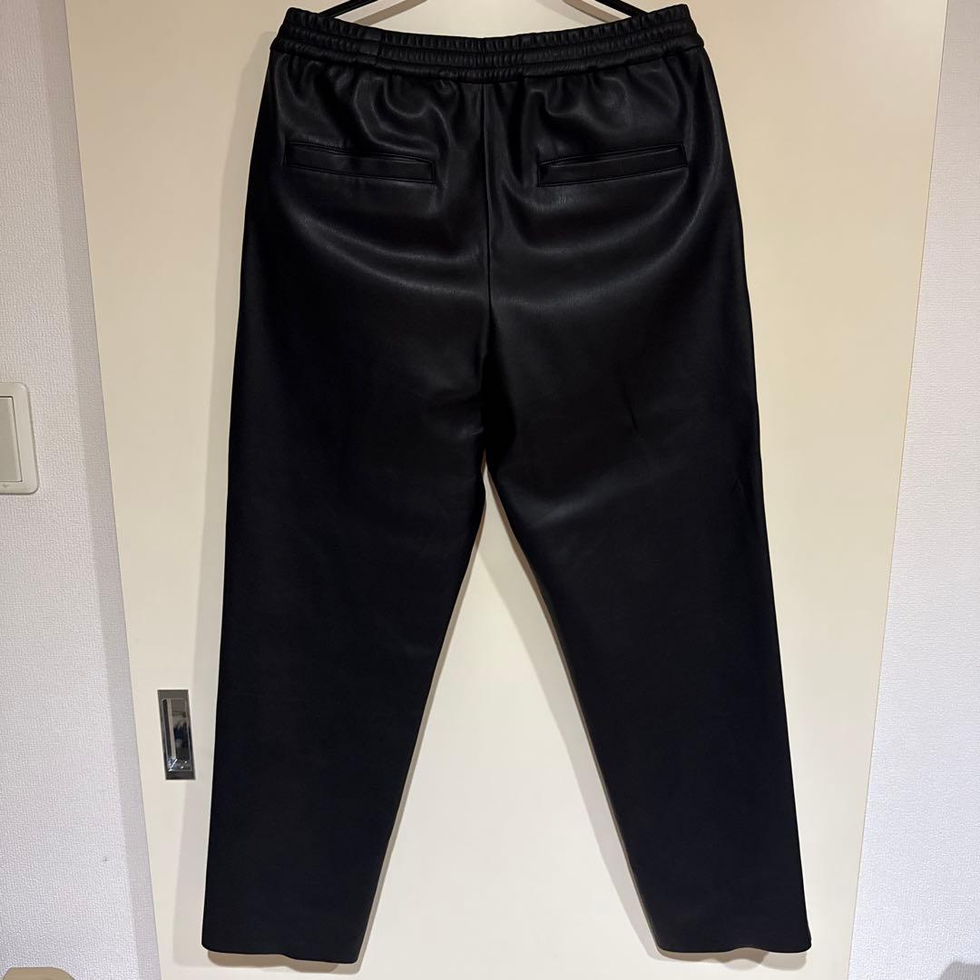 ◆SUSTAINABLE LEATHER イージーパンツ