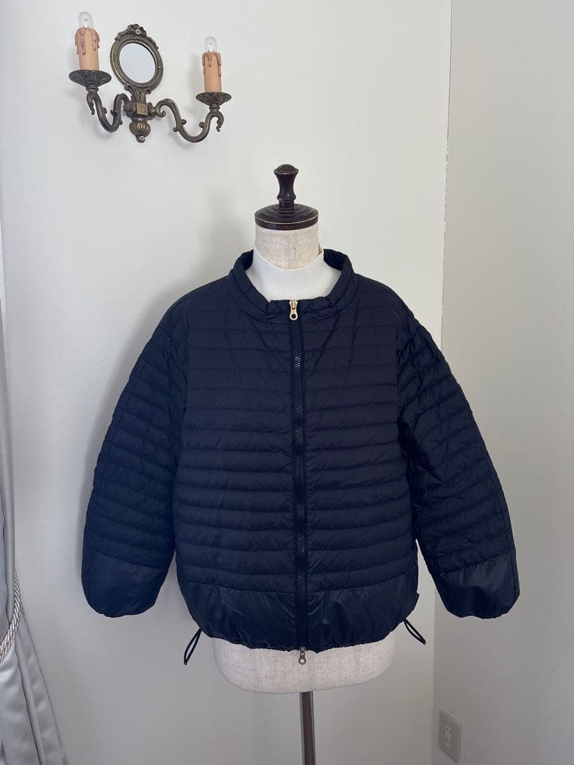 美品　デュベティカ DUVETICA 　AFRODITEダウンジャケット40