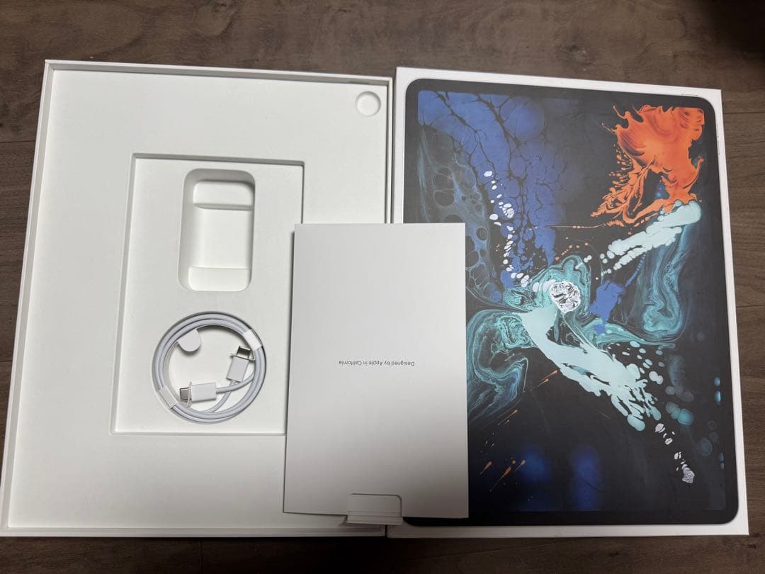 iPad pro 12.9インチ　第3世代　シルバー256gb