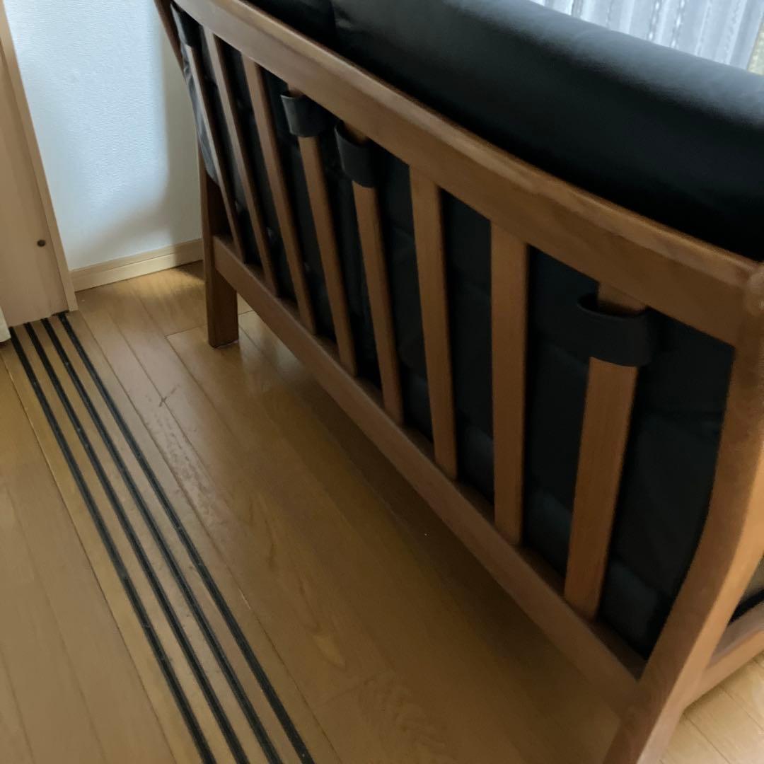 最終大幅値下げ　黒本革レザーソファ 木製フレーム2人掛け