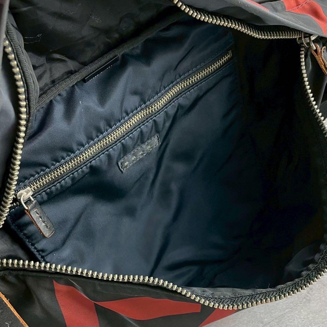 極美品 マルニ ポーター ボディバッグ ストライプ ナイロン ブラックレッド