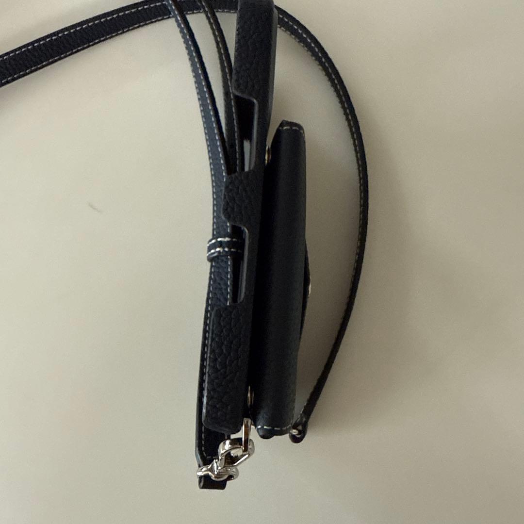 ネイビー レザー　ボナベンチュラiPhone16プロケース とカードケース