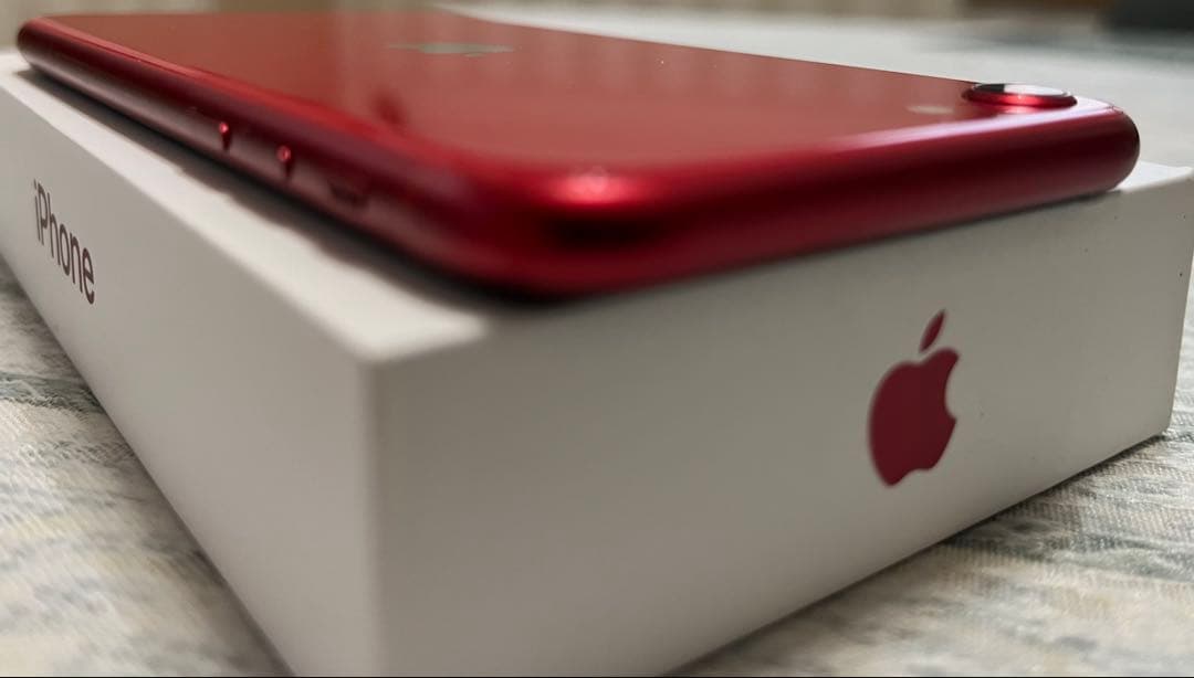 美品iPhone SE 第2世代　64GB PRODUCT (RED)