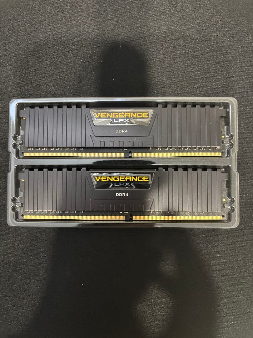 【訳あり中古ジャンク】CORSAIR DDR4 32GB (16GB×2)