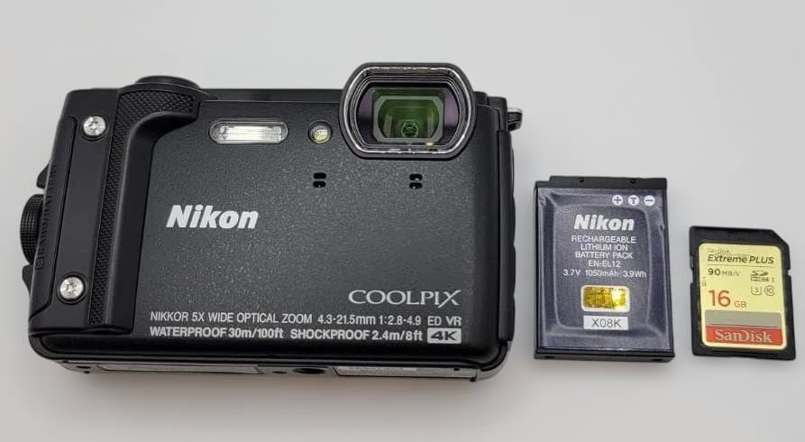 Nikon COOLPIX W300 デジカメ おまけ付き