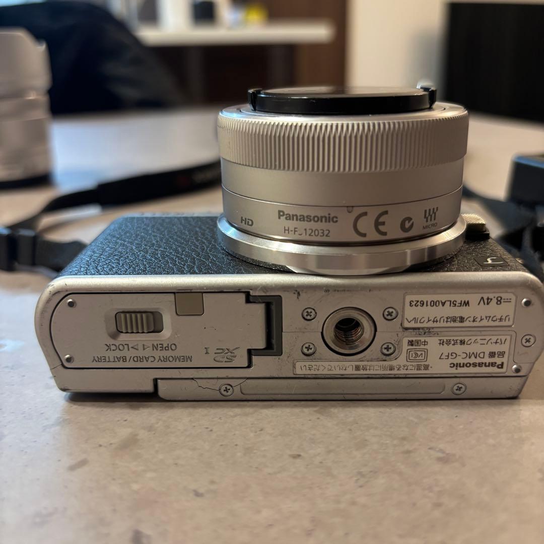 LUMIX DMC-GF7W デジタルカメラ　ダブルズームレンズセット