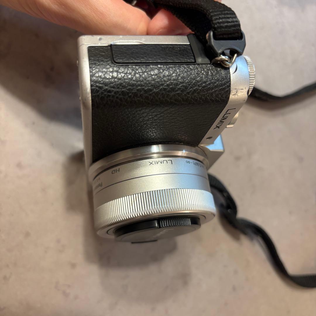 LUMIX DMC-GF7W デジタルカメラ　ダブルズームレンズセット