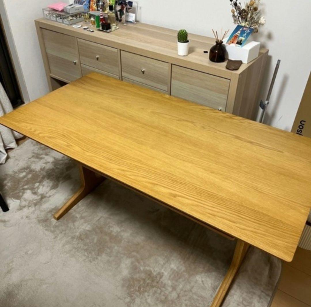 【パグモモ】無印良品　リビングでもダイニングでもつかえるテーブル2