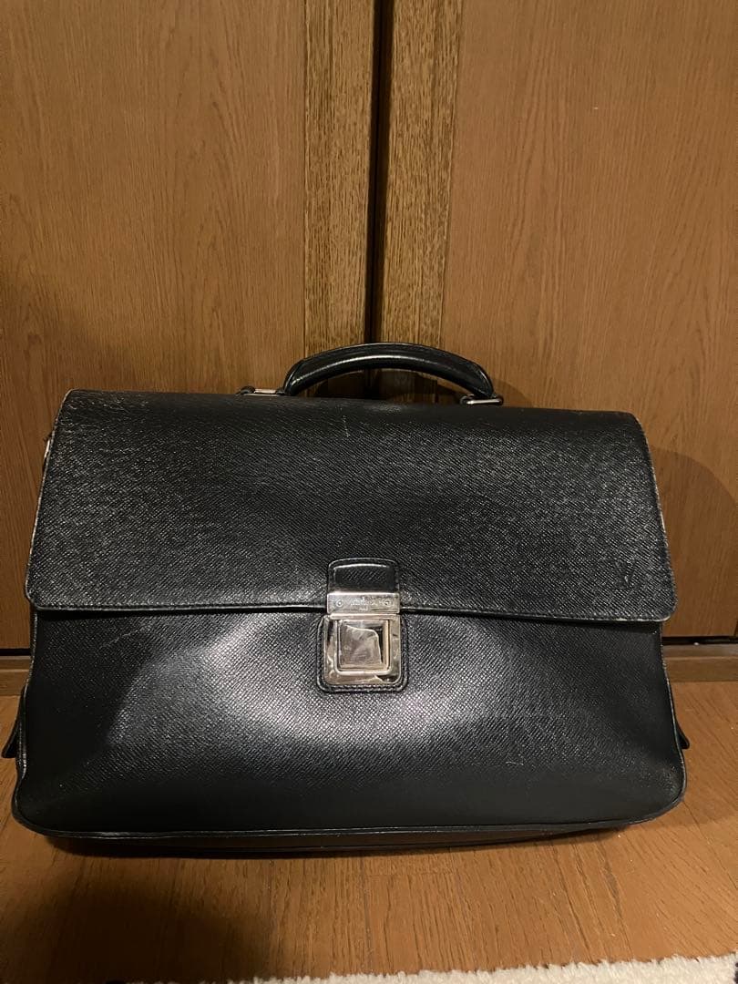 LOUIS VUITTON ルイヴィトン ビジネスバッグ フラップ式