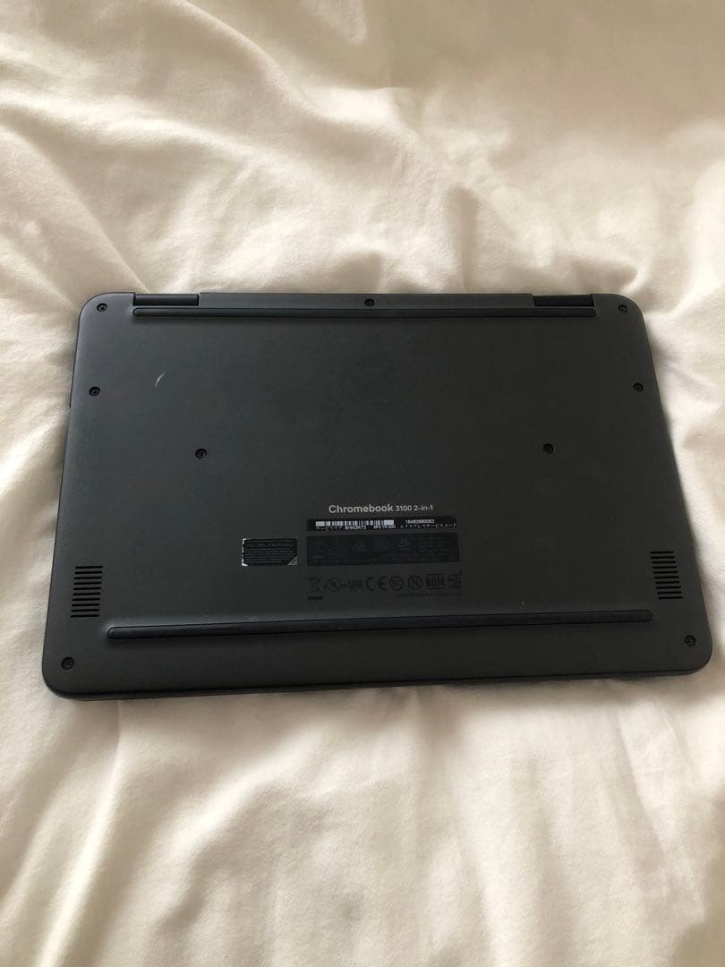 DELL Chromebook 3100 2-in-1 本体と充電器