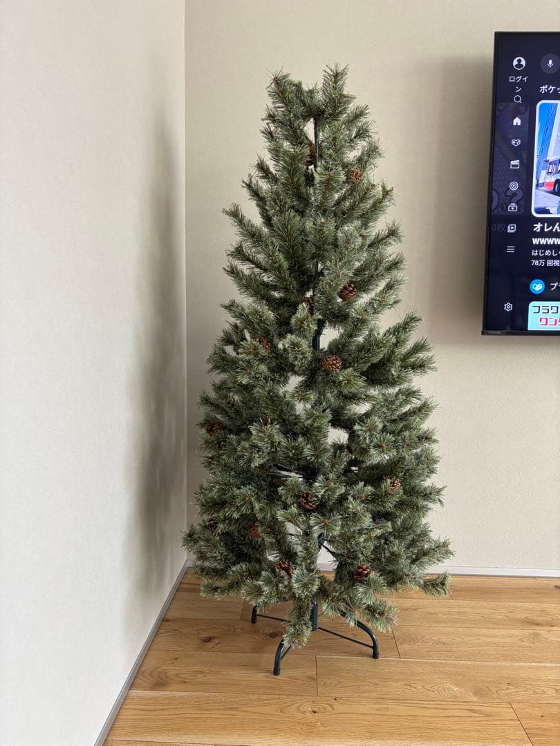 スタジオクリップ 150cm 人工クリスマスツリー 松ぼっくり付き 中型