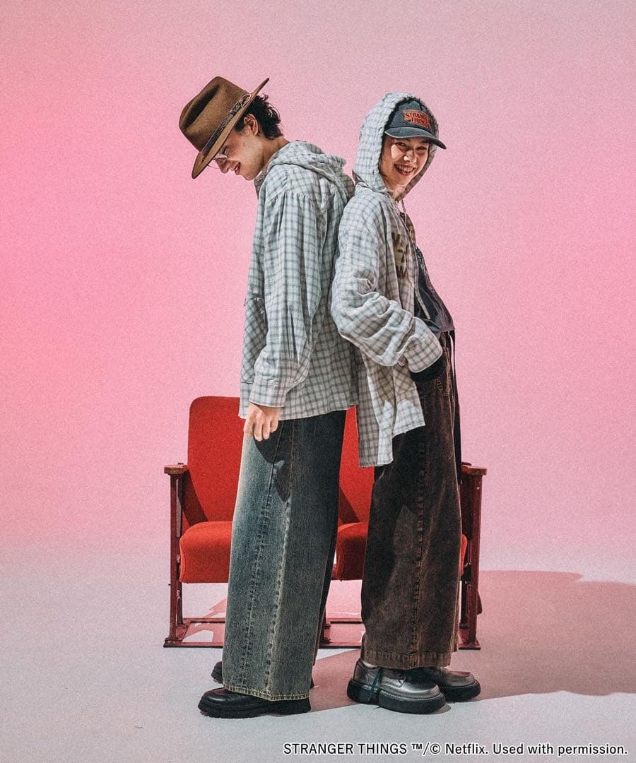 ニコアンド STRANGER THINGS コラボ チェックフードシャツ
