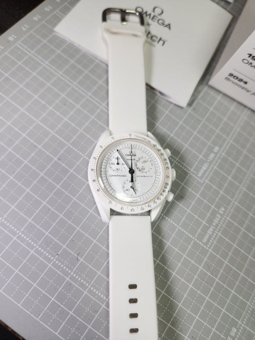値下げ Omega オメガ スヌーピー Swatch スピードマスター ホワイト