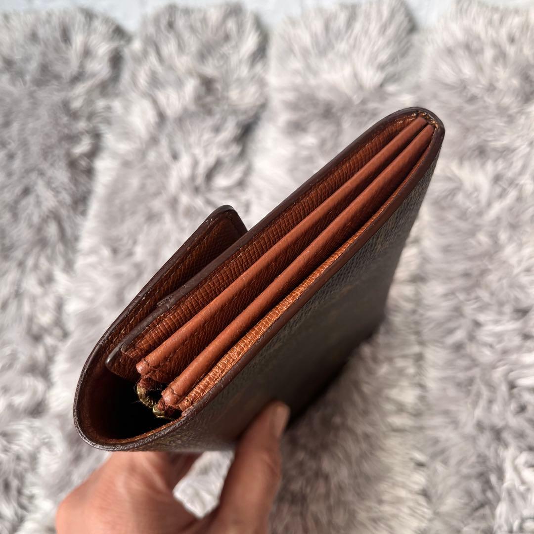 ルイヴィトン　モノグラム　ポルトモネクレディ　長財布　メンズ　レディース