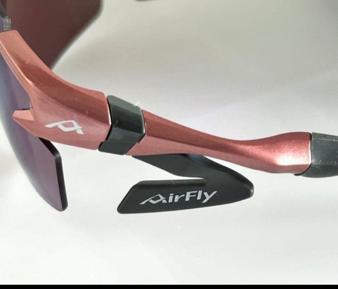 ピノ 値下げ中AirFly エアフライ　スポーツサングラスケース付き