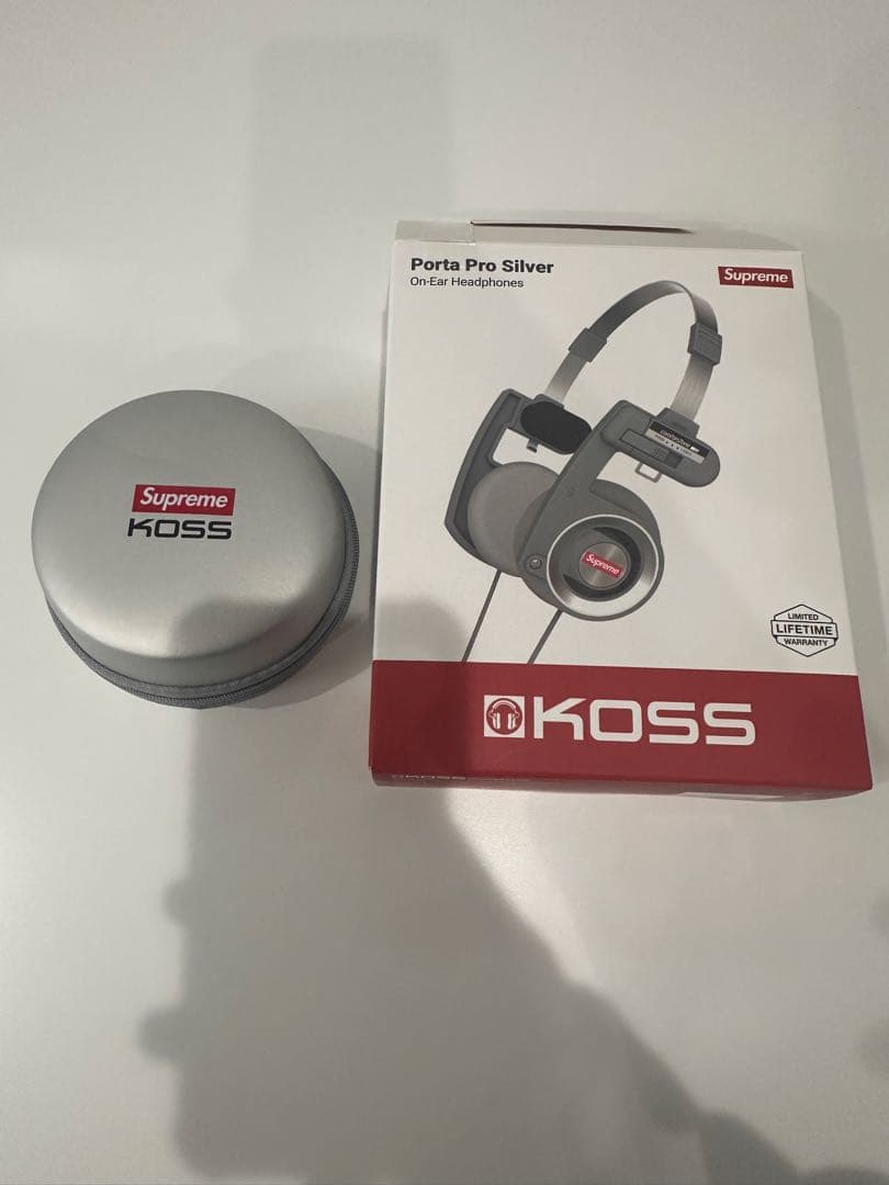 シルバー　Supreme Koss Portapro Headphones