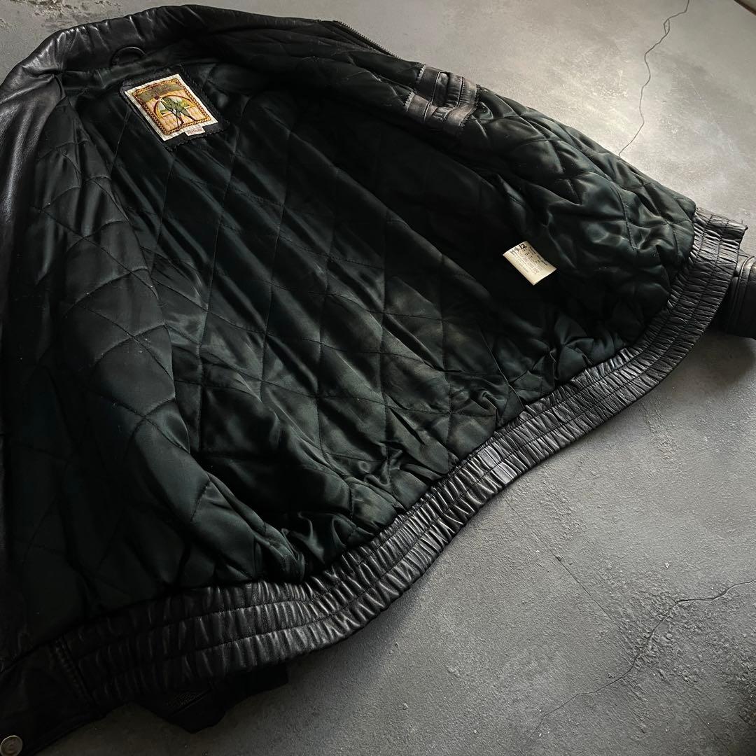 type A-2“Classic“黒“羊革 “短丈“bomber jacket