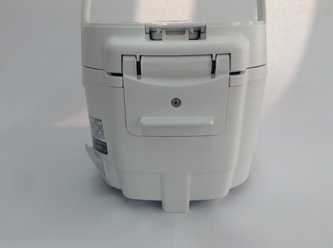 TOSHIBA IHジャー炊飯器 RC-10HR 24年製 使用回数2.3回