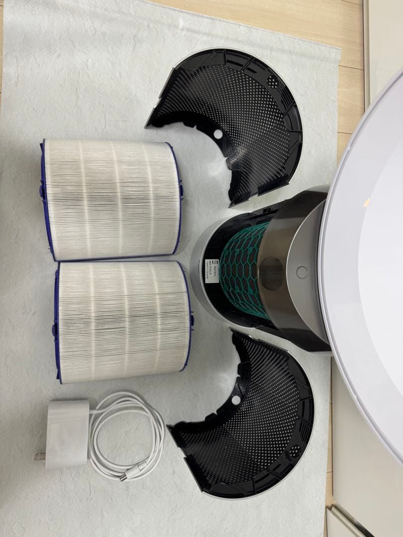 【ダイソン】空気清浄機能付テーブルファンPure Cool DP04WSN