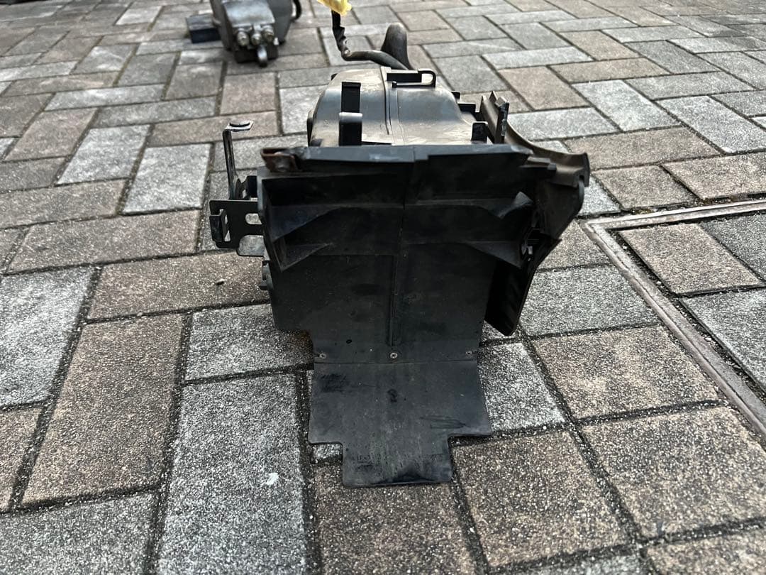 バイク　エアクリーナーボックス　レギュレーター　ホンダ　CB400SS