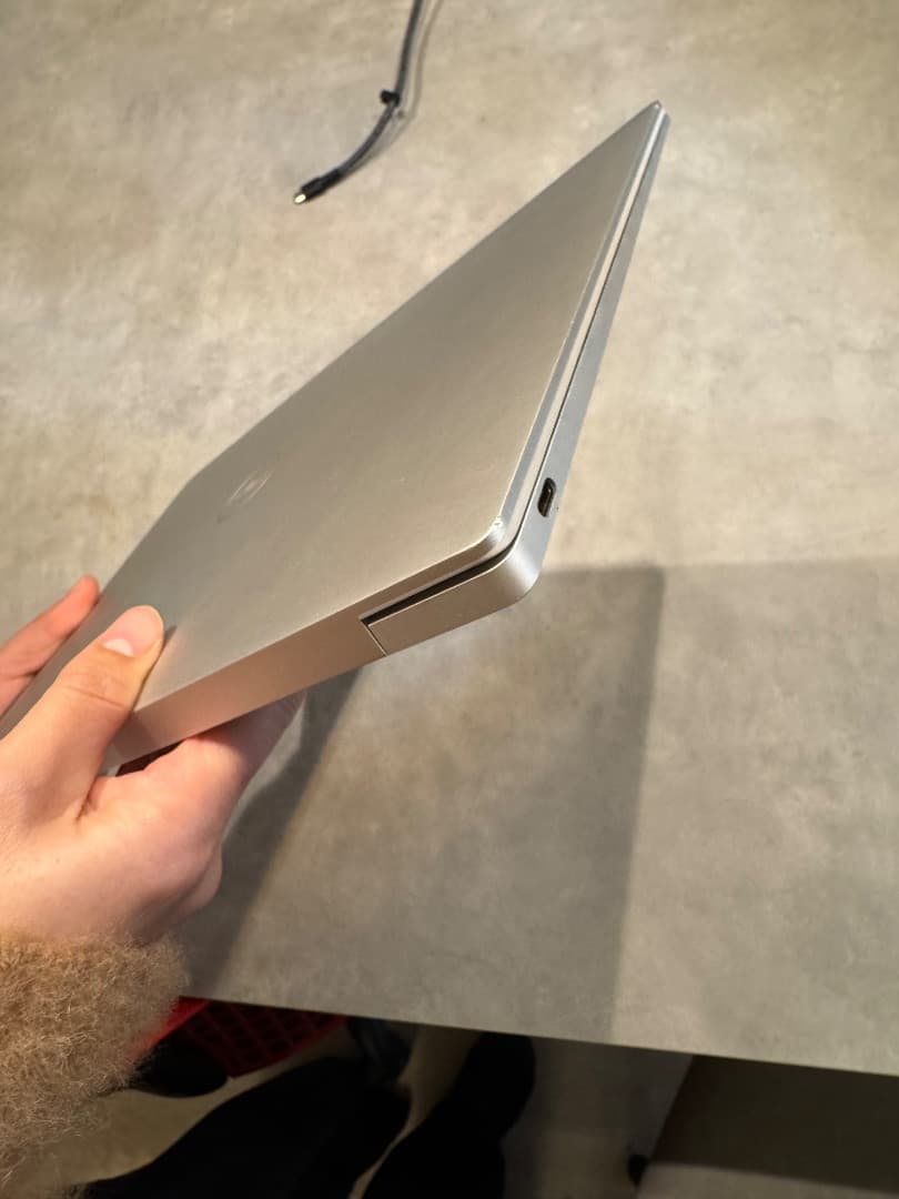 Windowsノート本体 DELL XPS 13 Plus (9320)