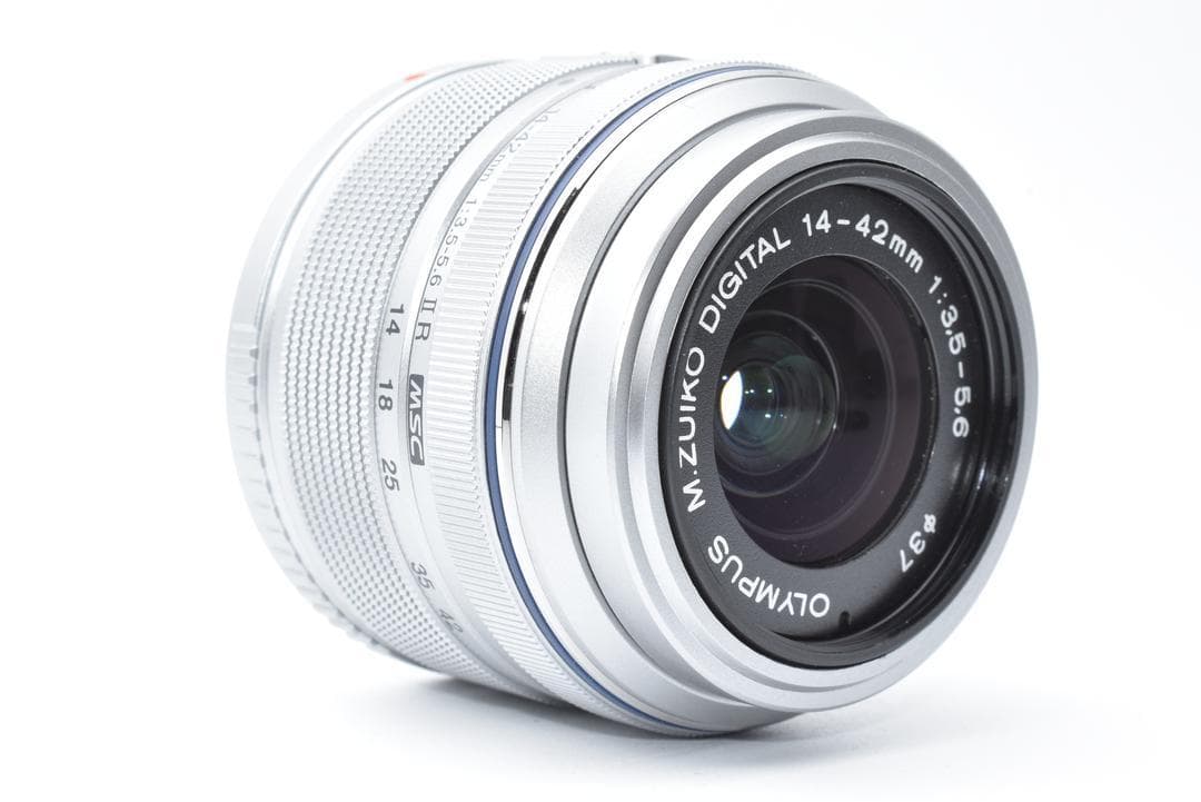 OLYMPUS M.ZUIKO 14-42mm ii R シルバー