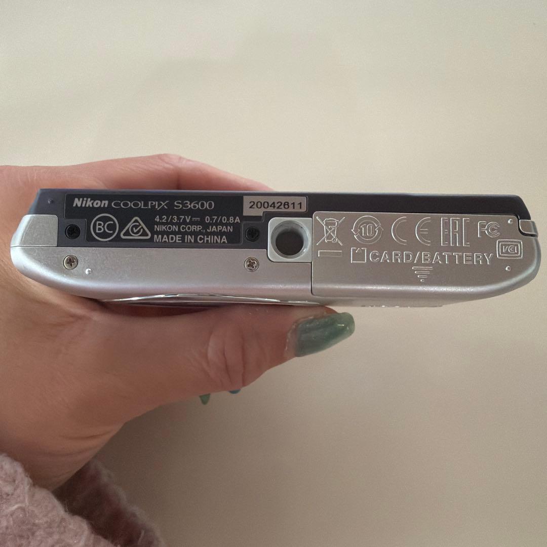 Nikon COOLPIX S3600 デジタルカメラ