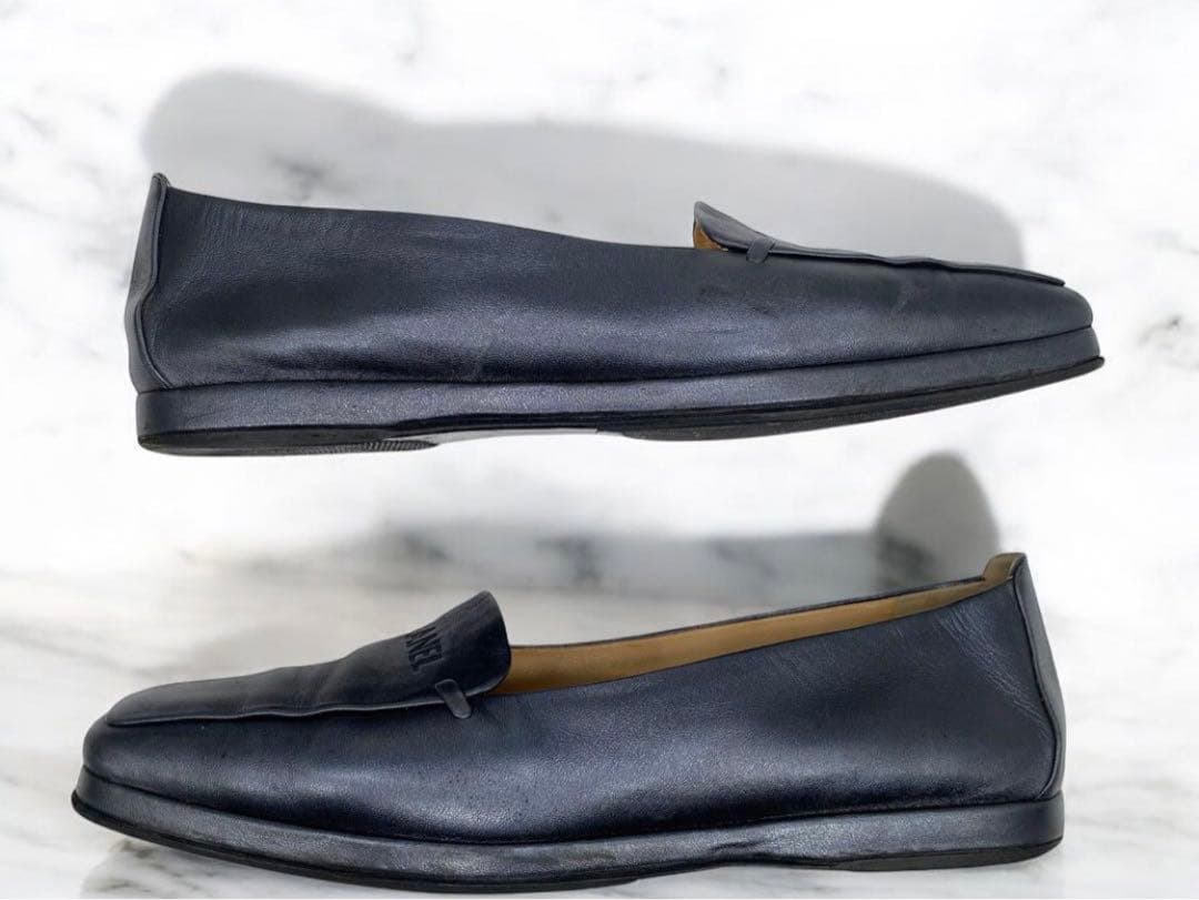 CHANEL ロゴ型押し　ローファー　ガンメタリック 24cm