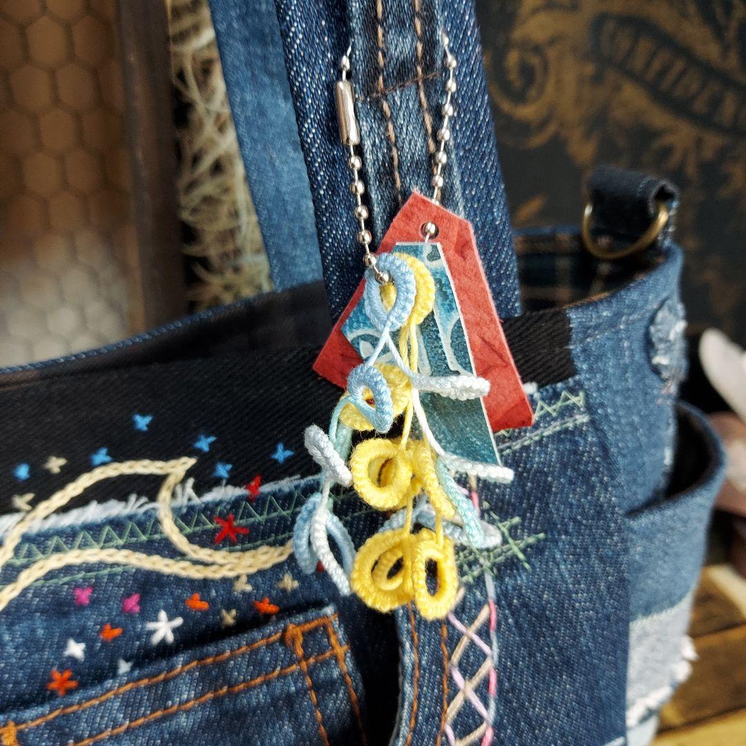 刺繍デニムバック　No.648　デニムリメイク　チューリップバック　丸いバック