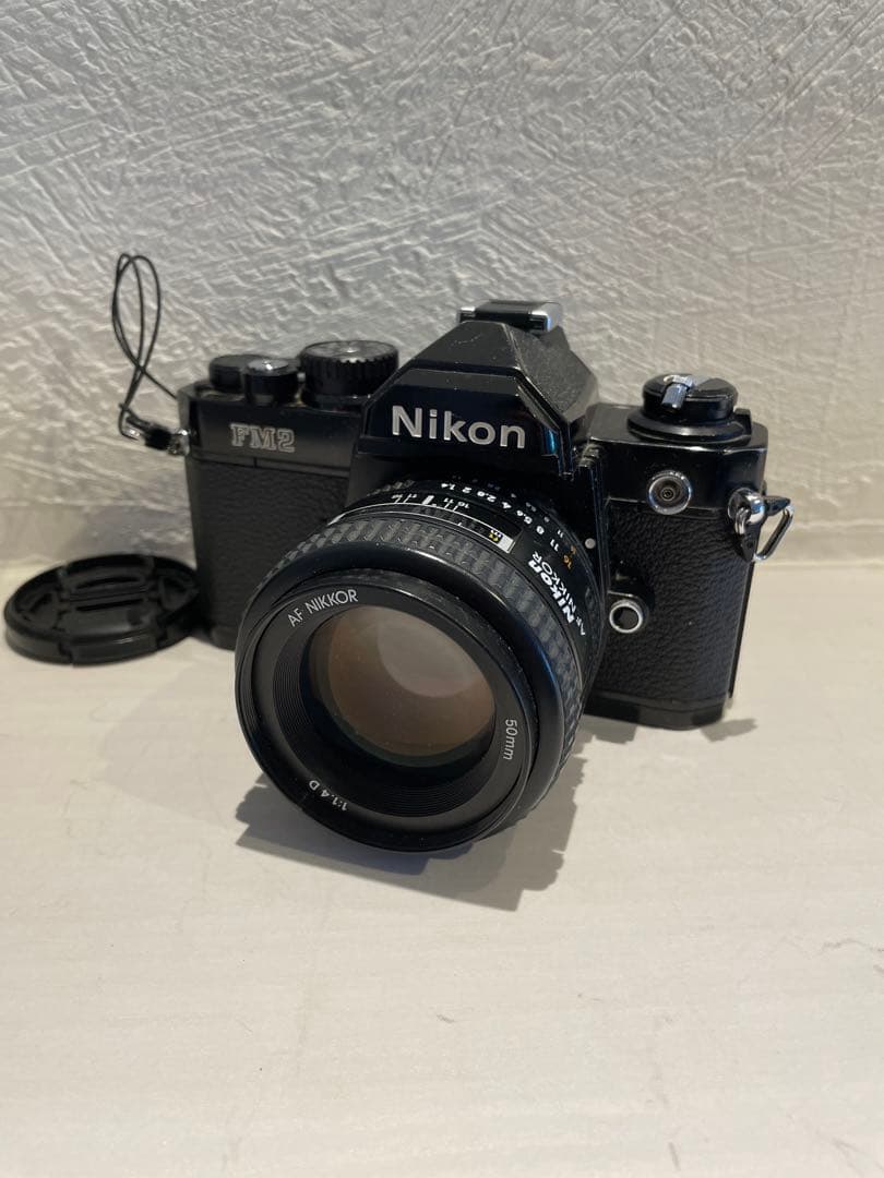 Nikon FM2 フィルム一眼レフカメラ　レンズ付き