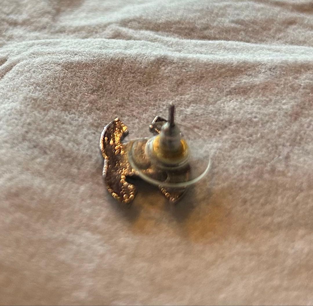 CHANELシャネル　ピアス　片耳　CCマーク イエローストーン