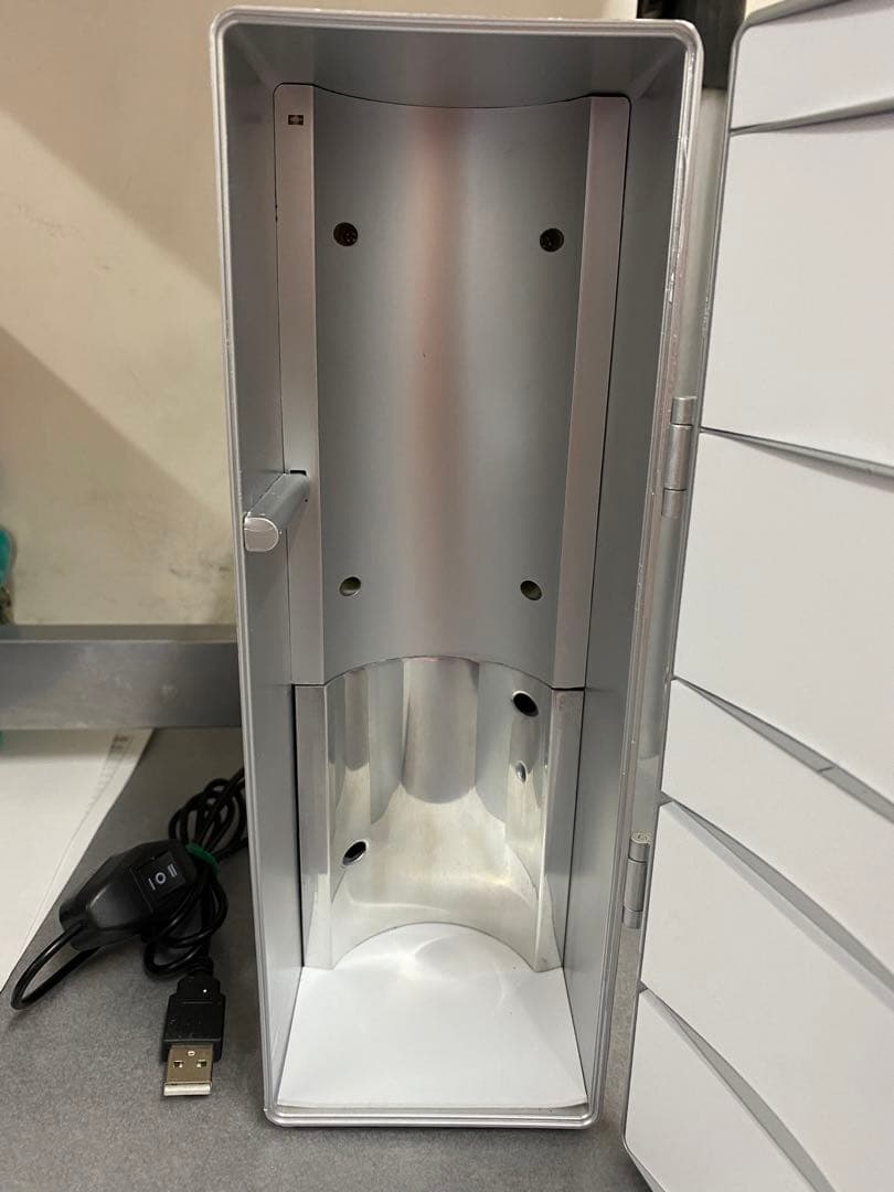 ミニ冷蔵庫　冷温庫USB