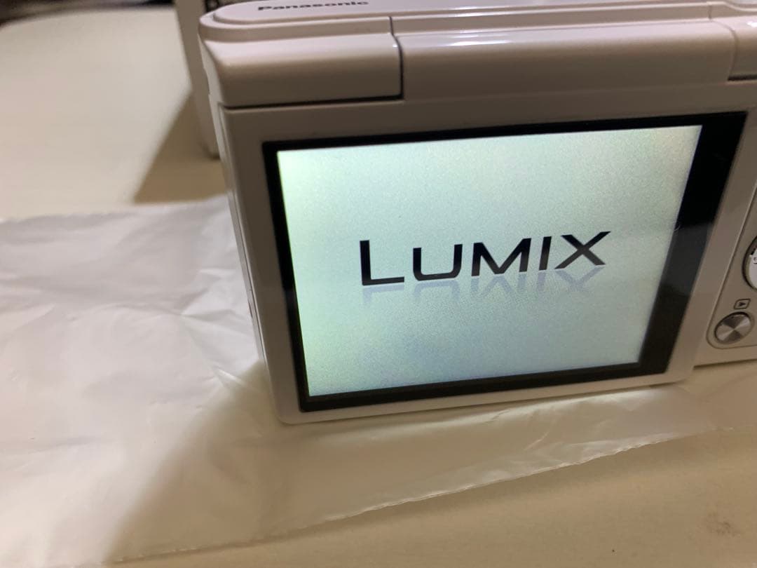 SALE 美品　Panasonic LUMIX DMC-SZ10 デジタルカメラ