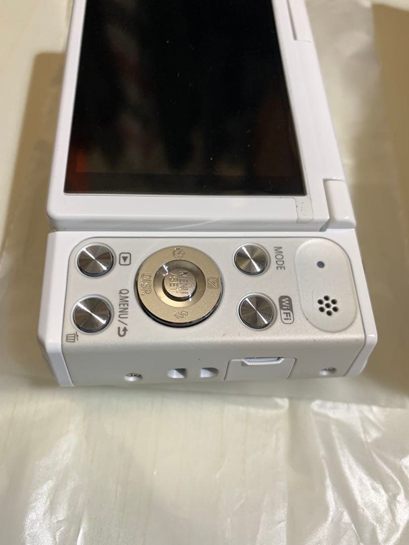 SALE 美品　Panasonic LUMIX DMC-SZ10 デジタルカメラ