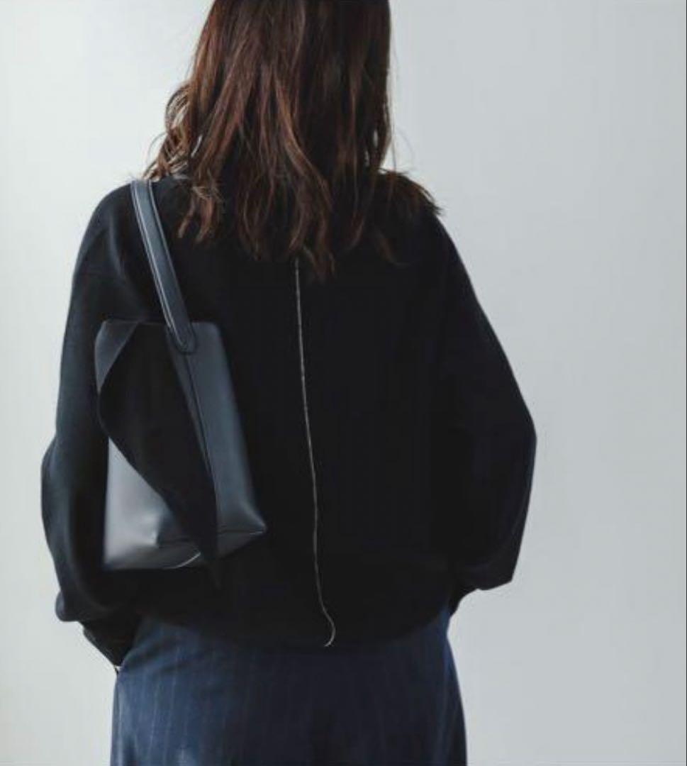 deresデレス13th back line crew neck sweater