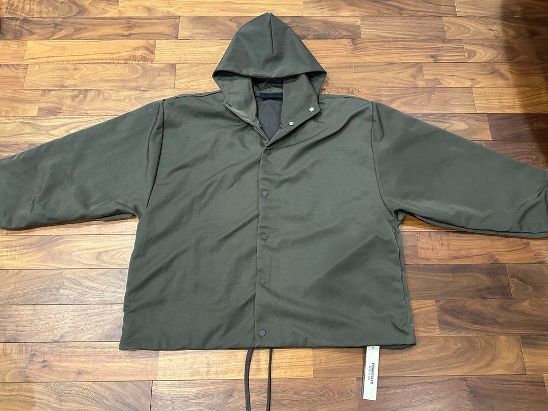 【新品】 FOG ESSENTIALSナイロンフーデッド コーチ ジャケット