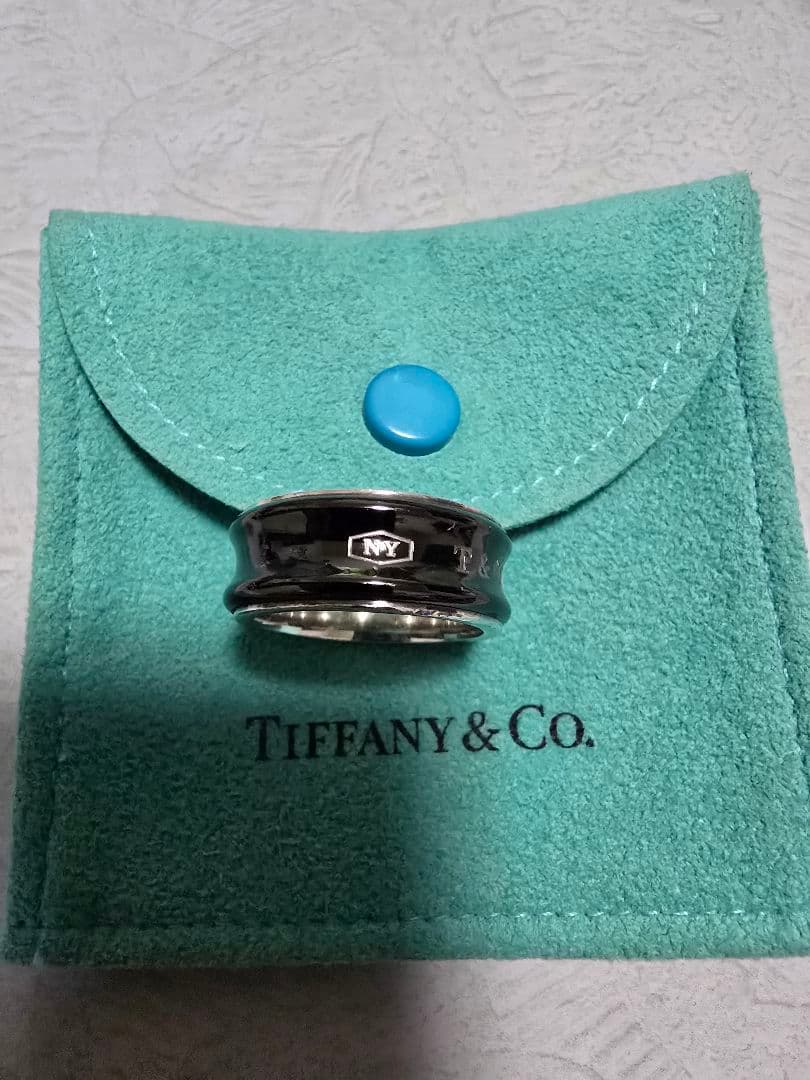 Tiffany & Co. チタンリング　中古。
