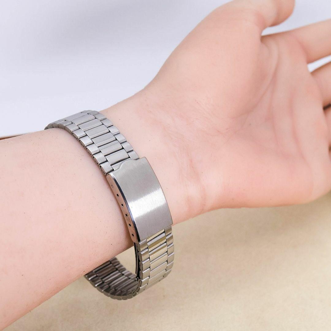 稼働 SEIKO 腕時計 黒文字盤 スクエア 新品電池 シンプル1936