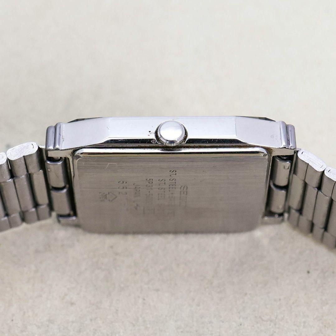稼働 SEIKO 腕時計 黒文字盤 スクエア 新品電池 シンプル1936