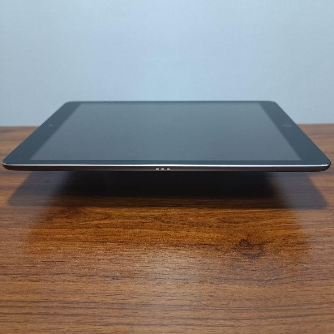 (美品) iPad 10.2 第9世代 WiFi 256GB キーボード付き