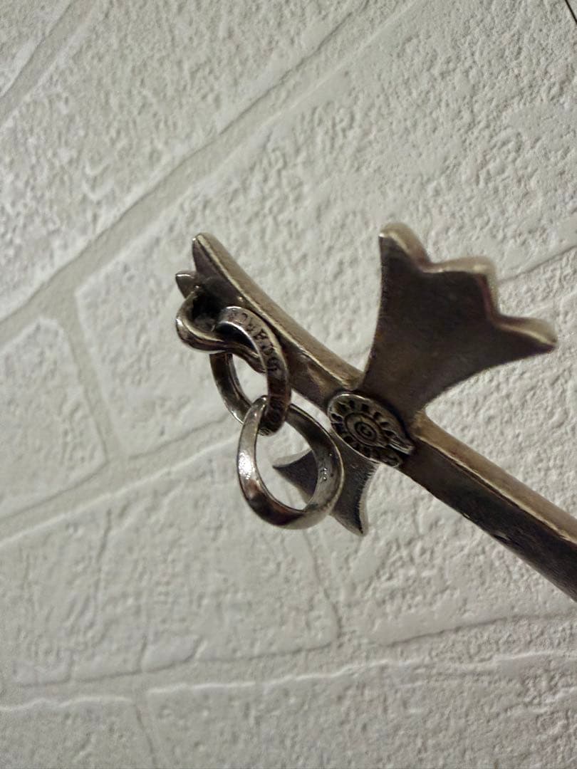 クロムハーツ ラージクロス チャーム