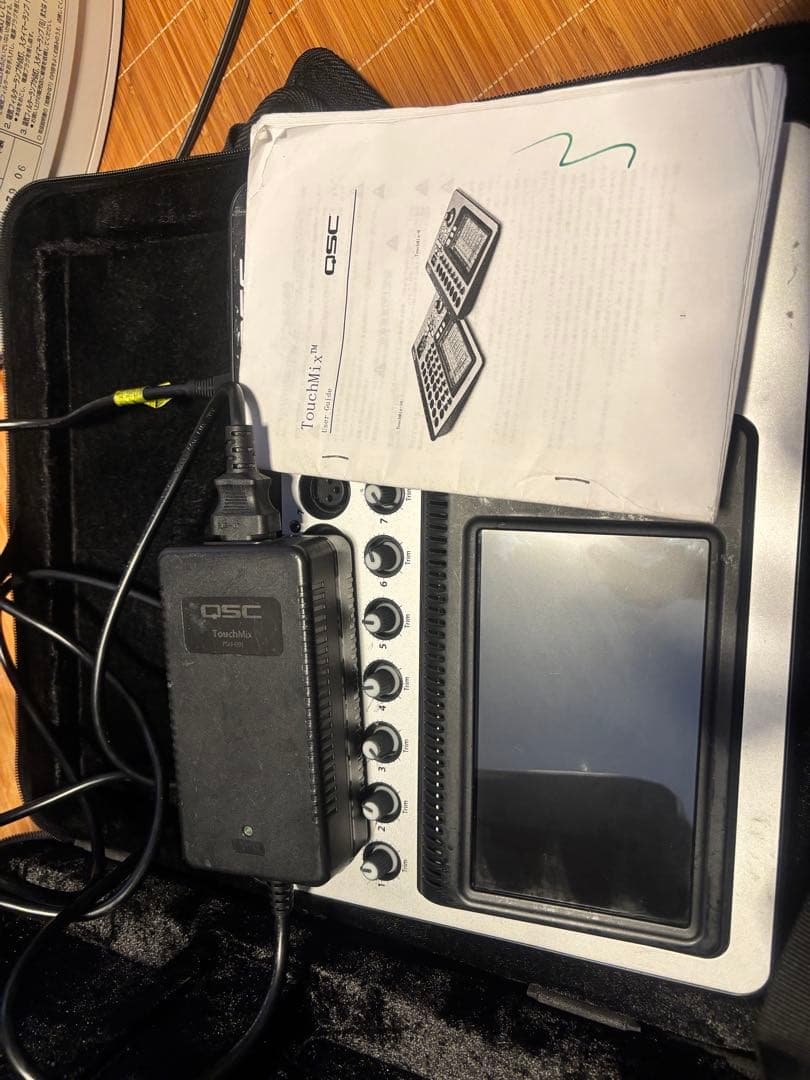 QSC TouchMix-8 デジタルミキサー