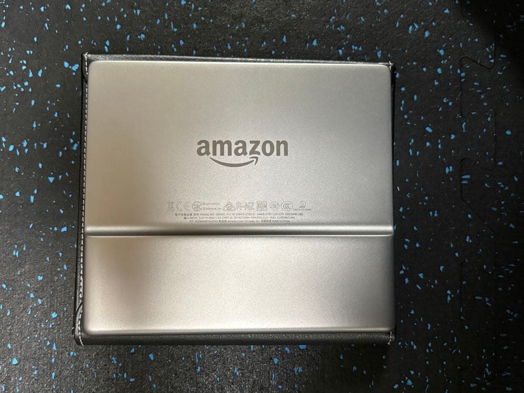 Kindle Oasis (第10世代) 専用カバー付き