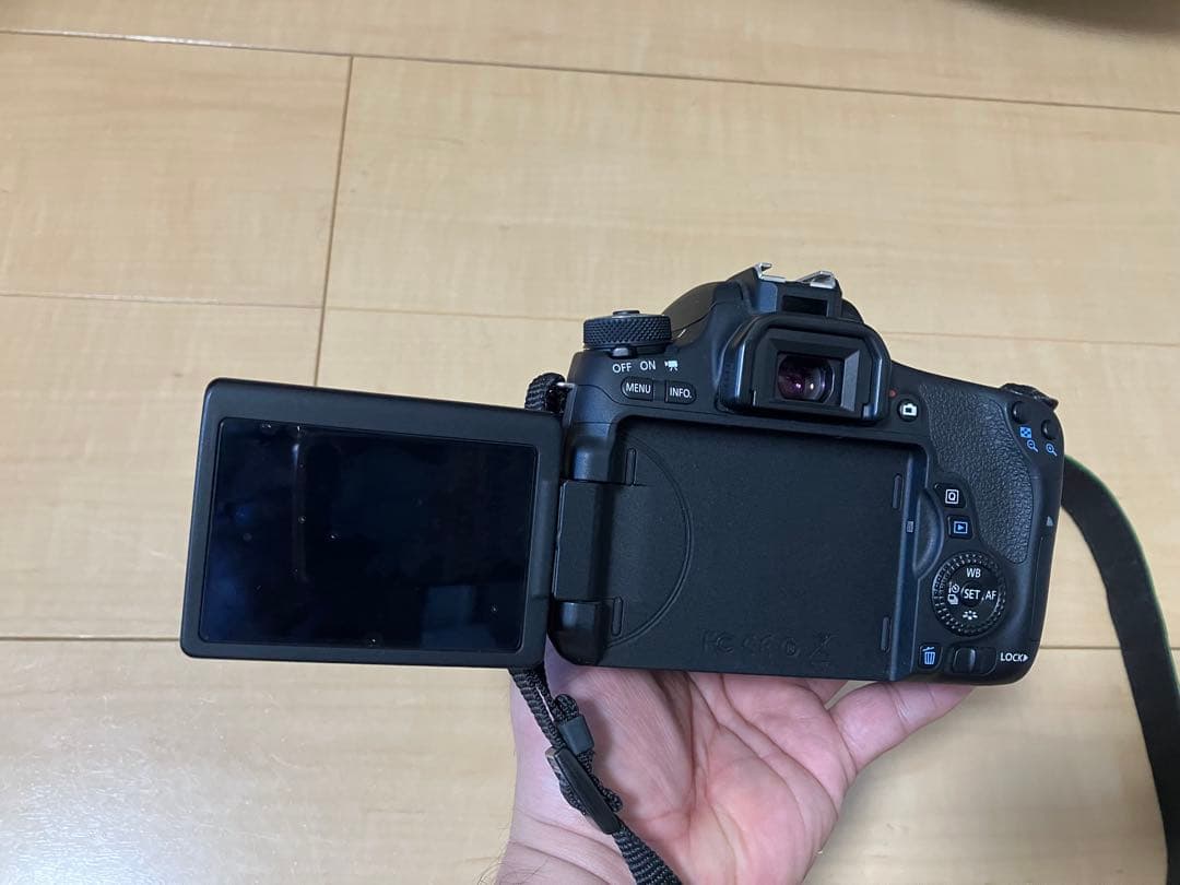 Canon EOS 8000D デジタル一眼レフカメラ 本体