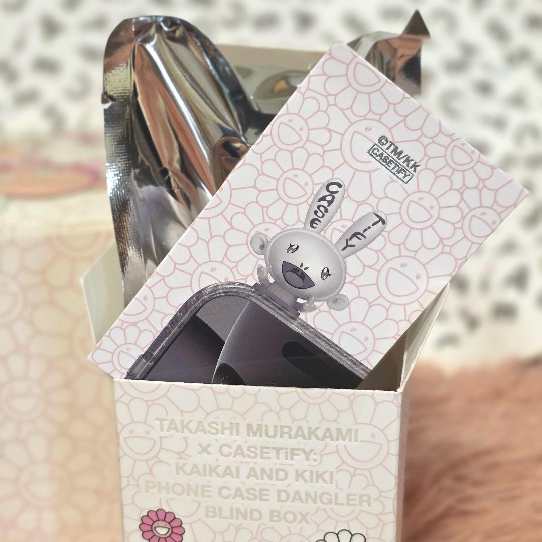 村上隆 x CASETiFY KAIKAI KIKI フィギア モノクロ未開封