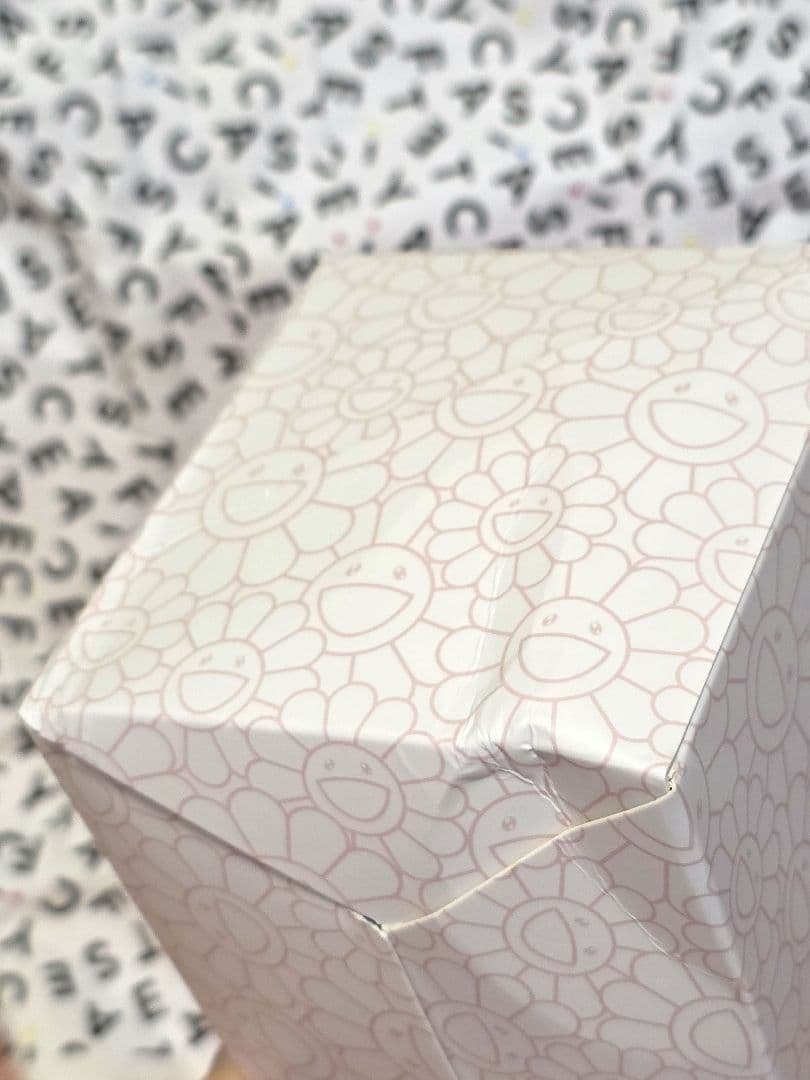 村上隆 x CASETiFY KAIKAI KIKI フィギア モノクロ未開封