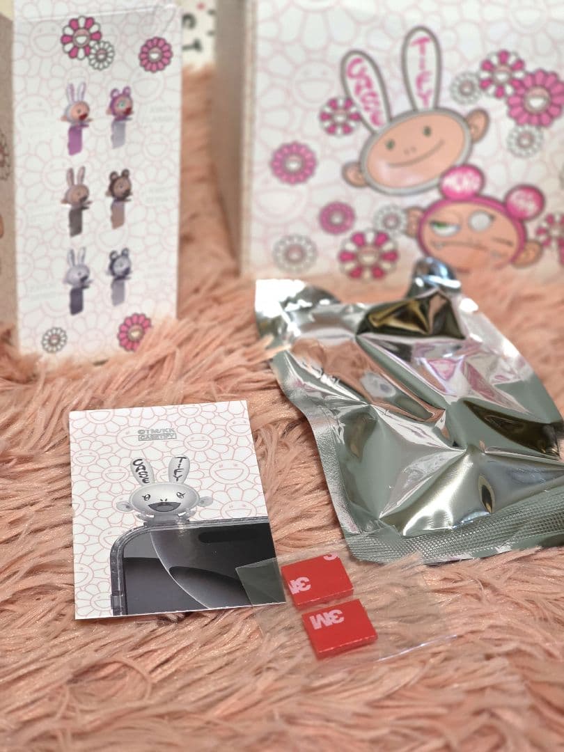 村上隆 x CASETiFY KAIKAI KIKI フィギア モノクロ未開封