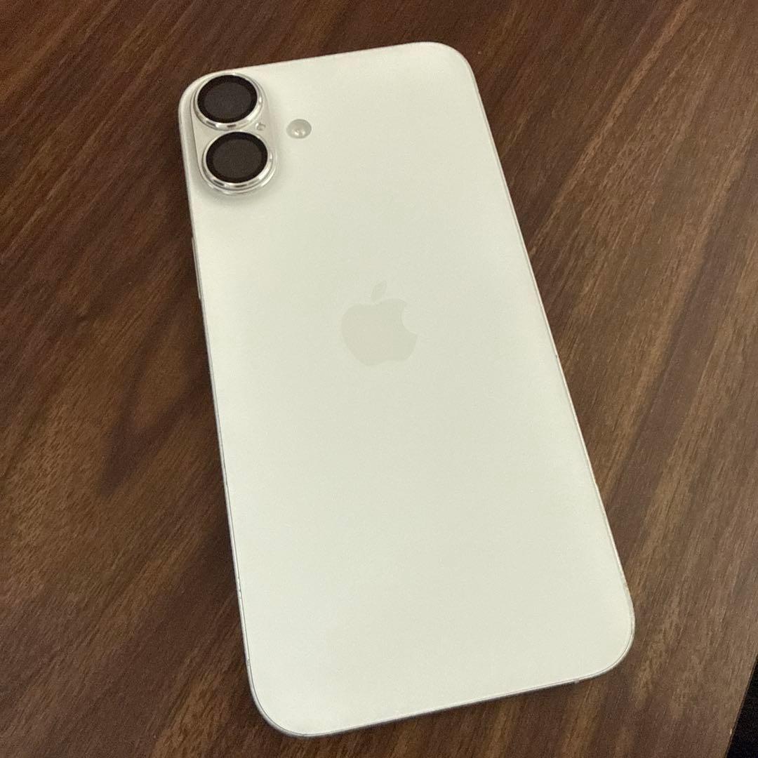 iPhone16 plus ホワイト SIMフリー バッテリー容量90%おまけ付