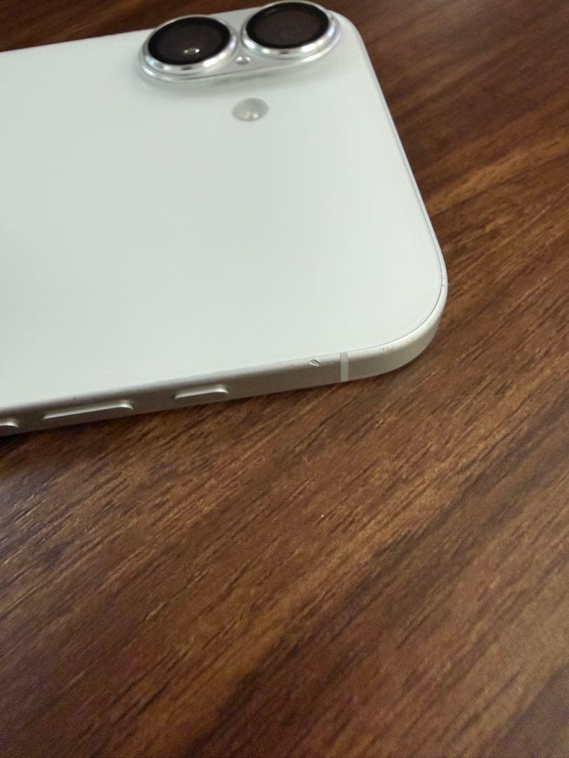 iPhone16 plus ホワイト SIMフリー バッテリー容量90%おまけ付